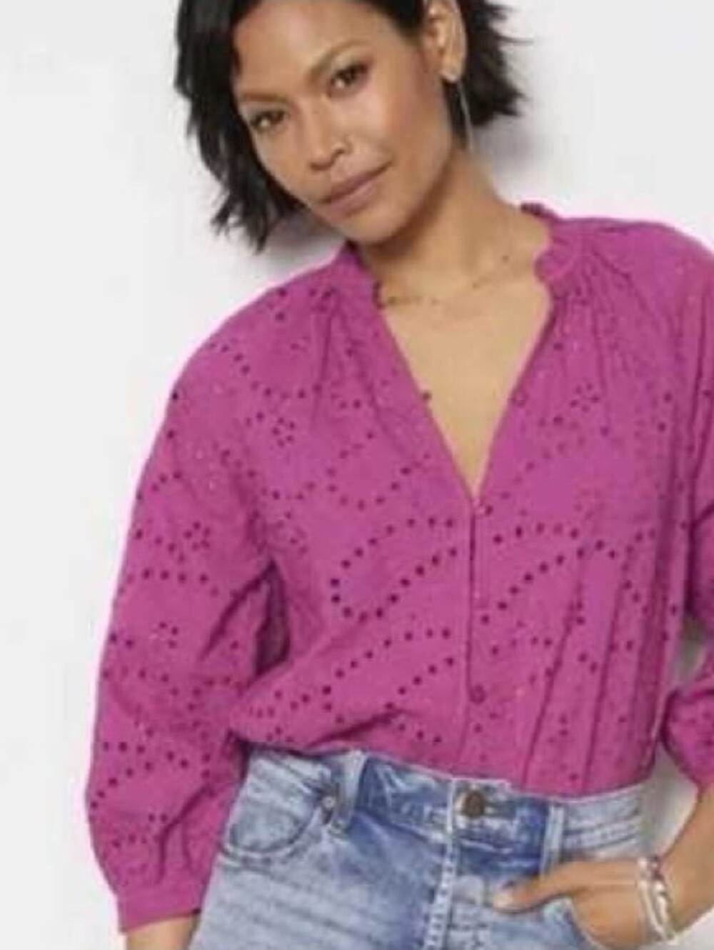 EVEREVE Larisa Eyelet Button-Front Blouse Magenta Purple Sz Medium 3/4 Sleeves